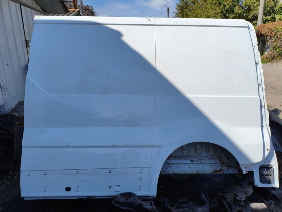 Крыло заднее,четверть задняя Opel Vivaro,Renault Trafic, Виваро,Трафик