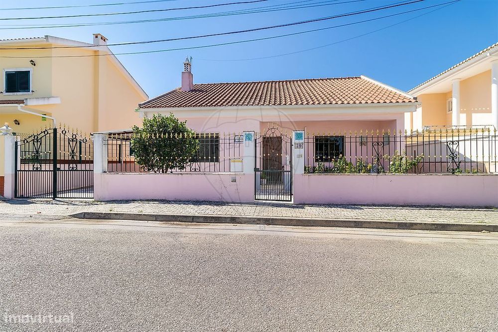 Moradia T2 para venda
