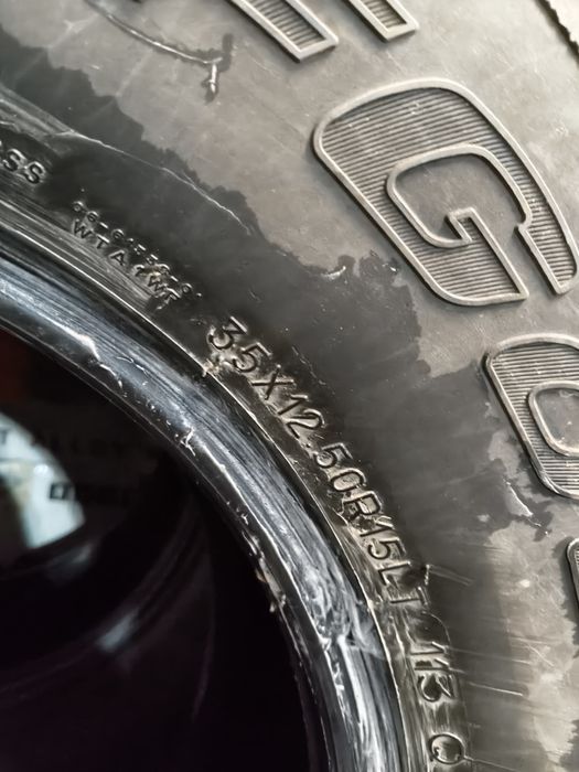 4 pneus 35x12.5r15 BF GoodRich em bom estado