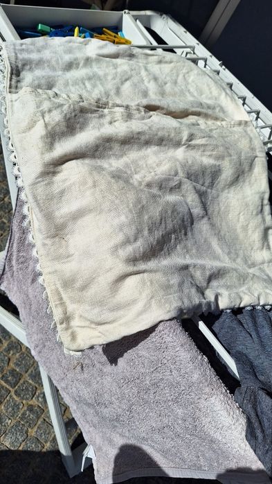 Vendo coberta de linho e renda