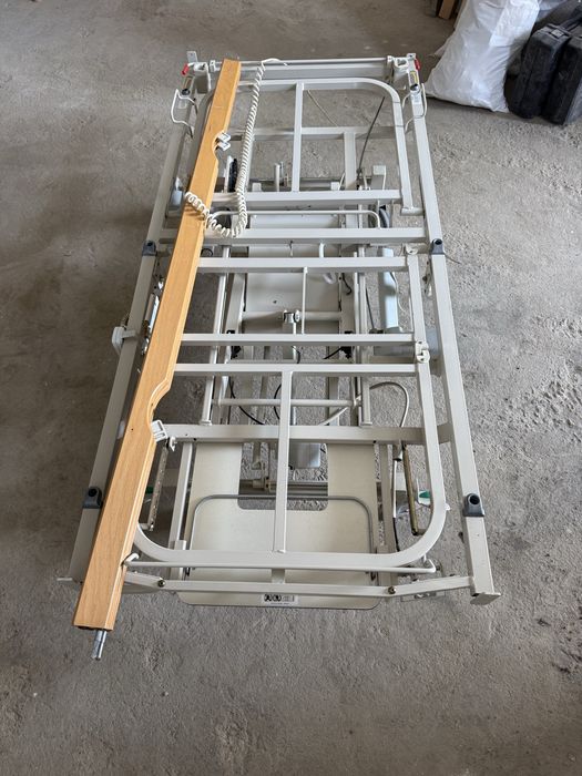 Cama hospitalar eletrica