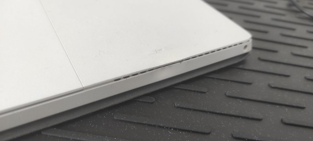 Surface pro 4 i5 8gb 256GB