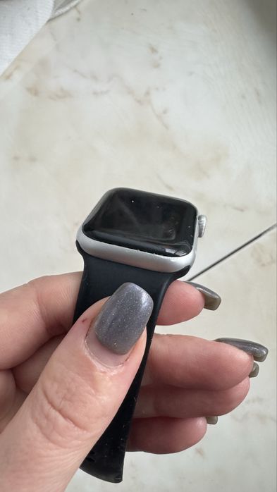 Продам годиник apple watch