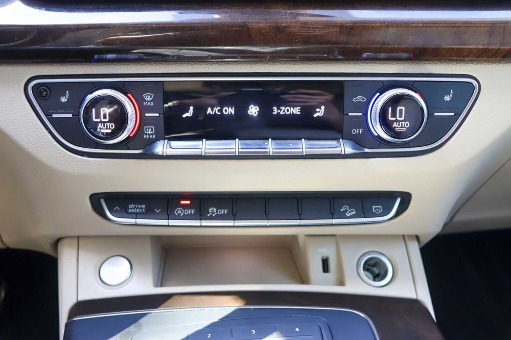 Audi Q5      2020