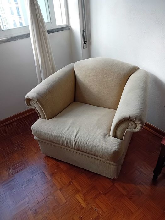 Vendo sofá de um lugar