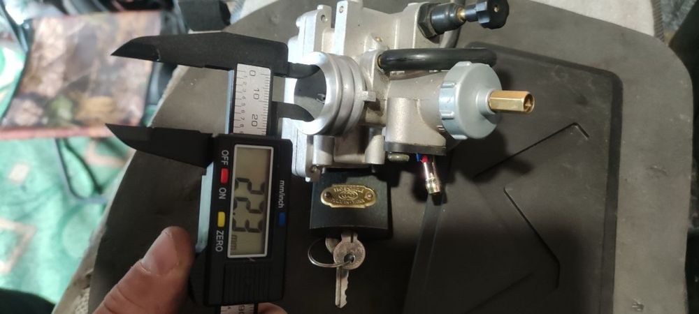 Карб на скутер шиберный 23мм илм мотоцикл 157qmj