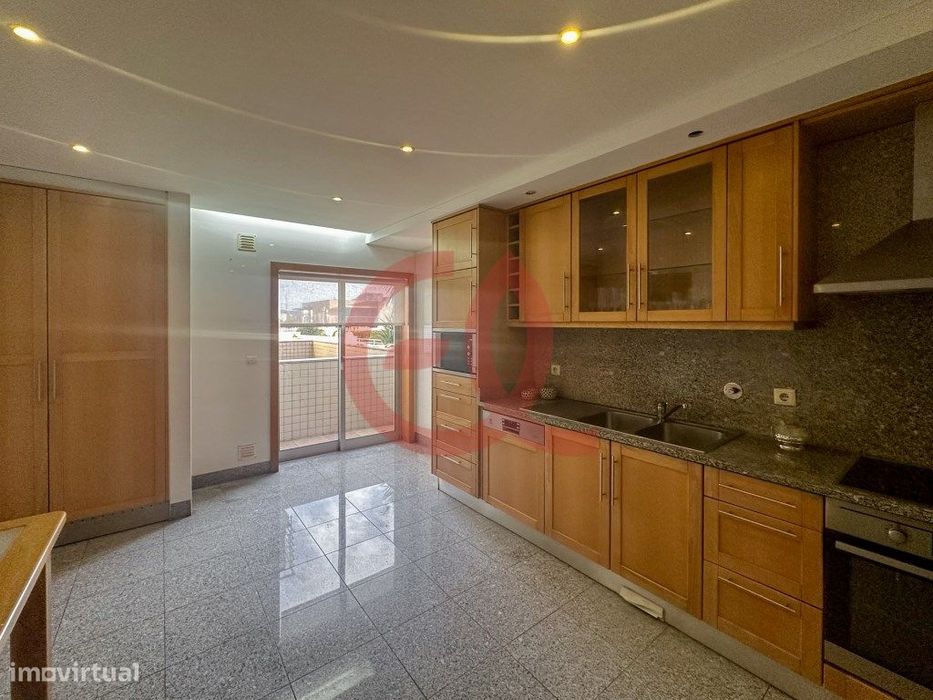 Apartamento T3 - Cova, Meadela