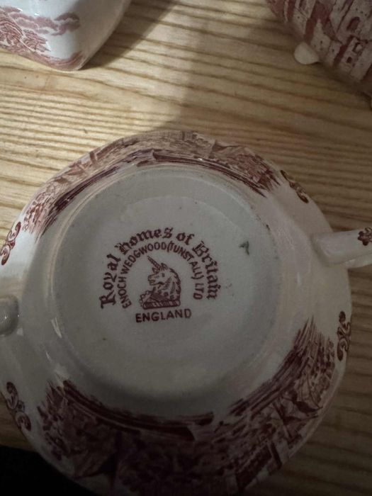 Angielska porcelana 70 szt.