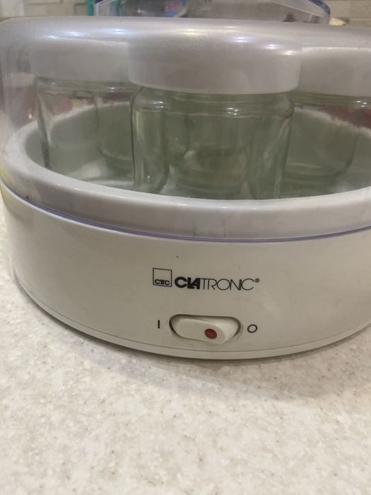 Йогуртниця Clatronic