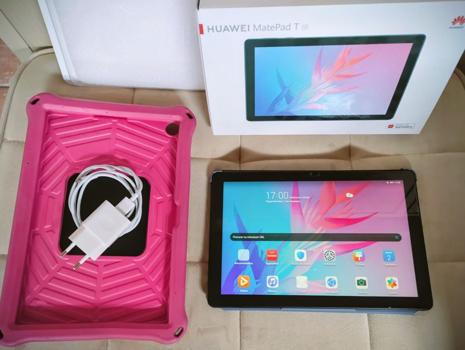 Huawei MatePad T10 com duas capas incluídas