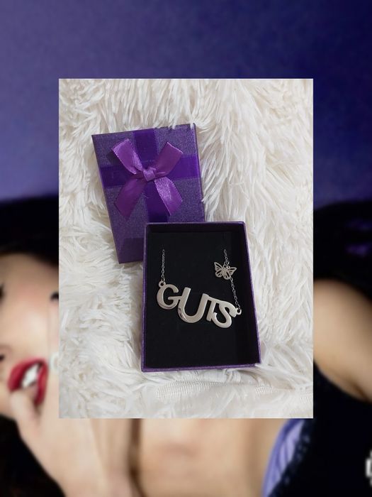 Olivia Rodrigo Guts colar