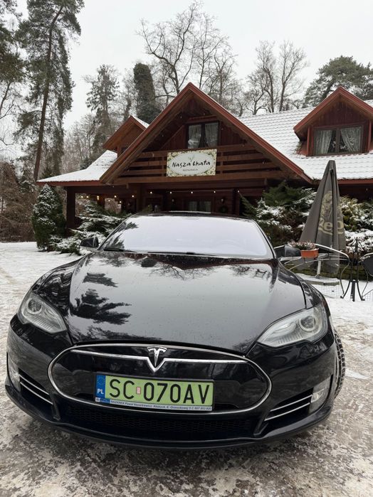 Tesla S85 rezerwacja