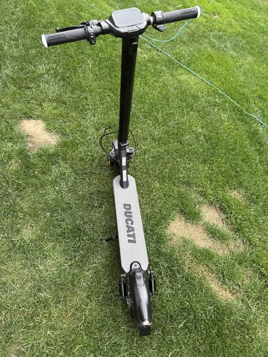 Hulajnoga elektryczna ducati pro 2 evo