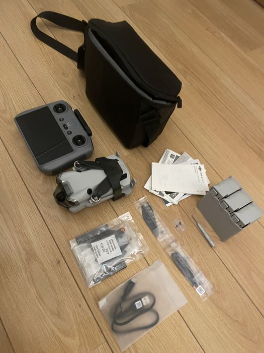 Dji mini 4 pro fly more combo (rc2)