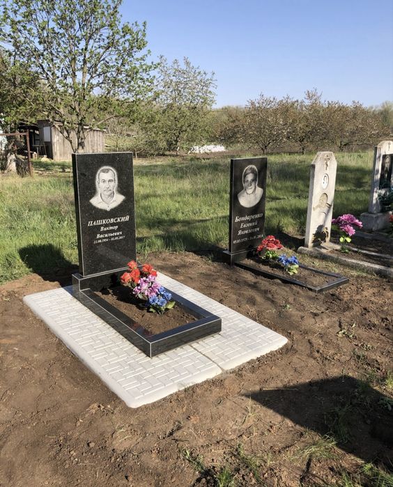 Памʼятники без посередників