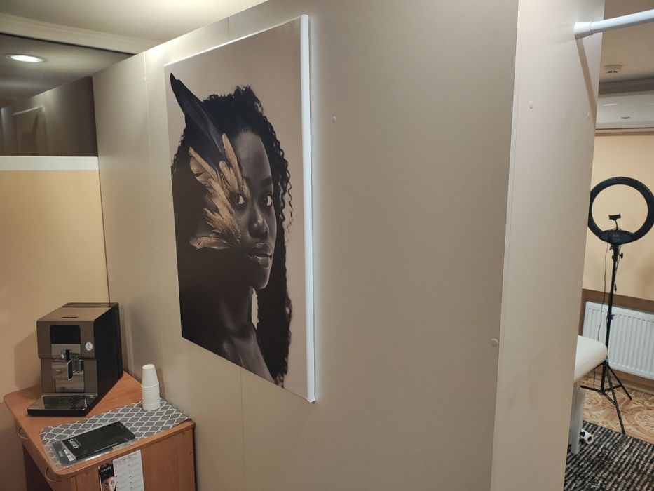 Меблі для салону, офісу, дому