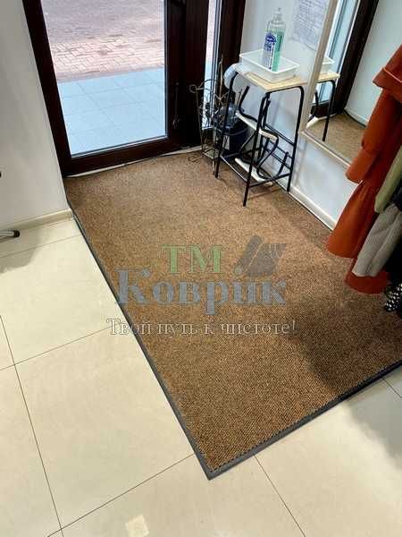 Килимок під двері за індивідуальними розмірами “Фаворит“