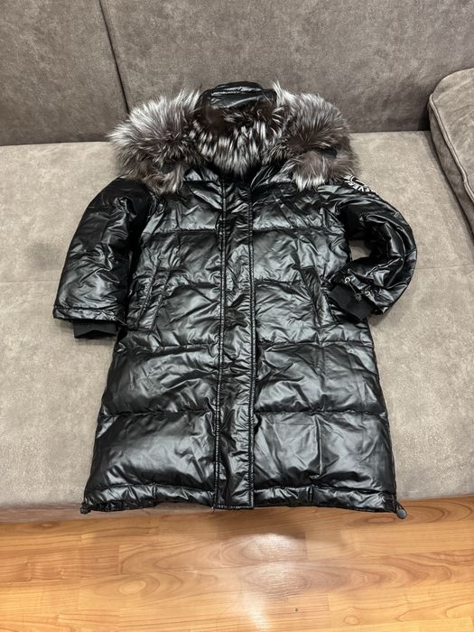 Продам хороший пуховик