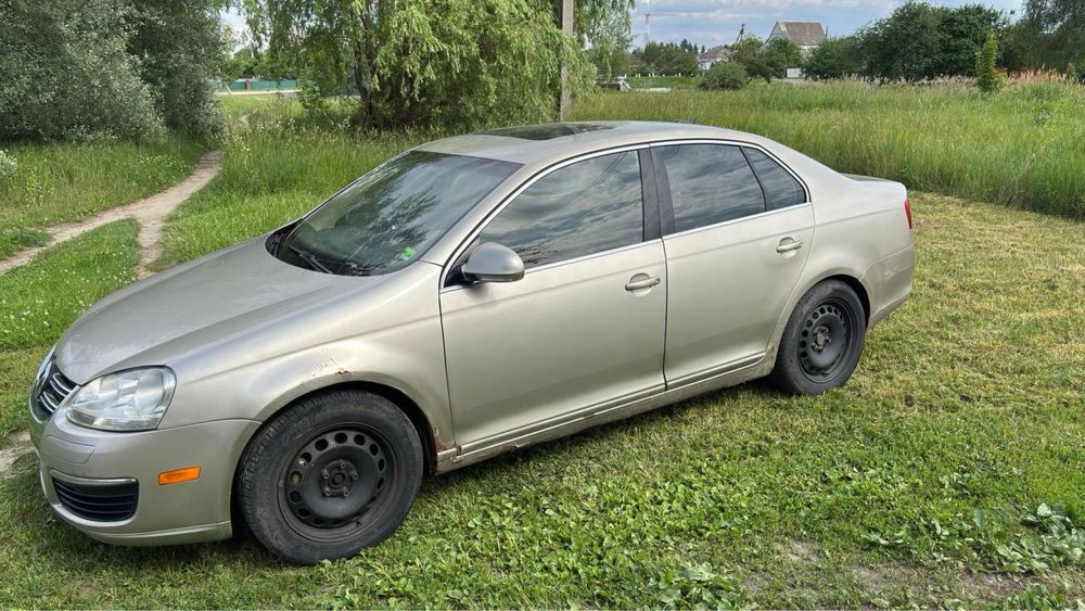 Volkswagen Jetta 2006 | 2.5 Бензин | АКПП |