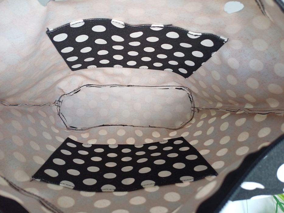 Czarny organizer w białe kropki do torebki O Bag Standard