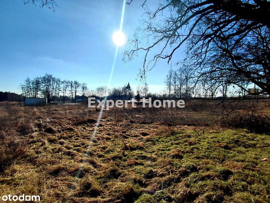 Działka budowlana w rozwijającej się miejscowości/ pełne media