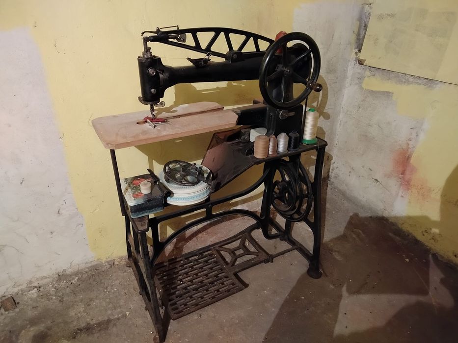 Szewska maszyna, łaciarka Adler, vintage