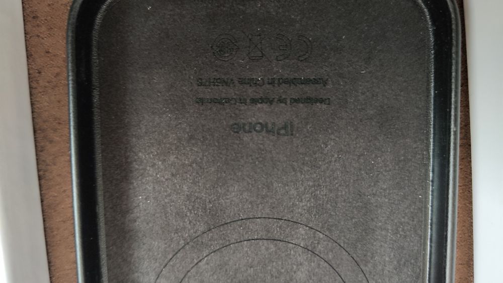 Etui na iPhone 15 pro max  skóra