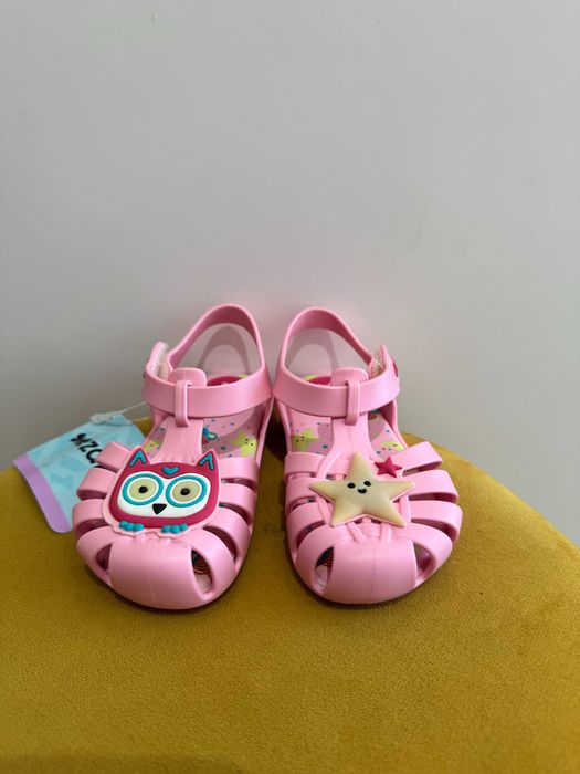 ZAXY sandałki nowe rozmiar 23