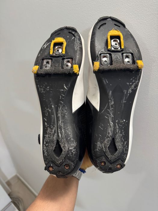 Sapatos Ciclismo Estrada Fizik Aria R3 (Sola Carbono) - Tam 44