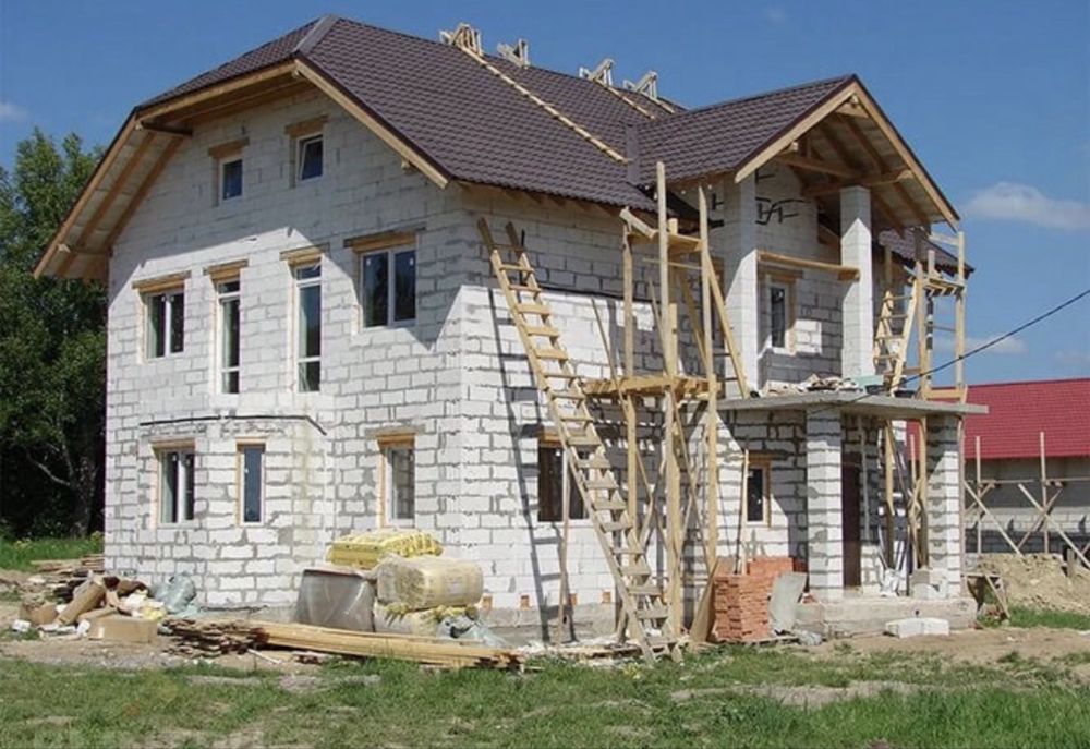 Будівництво будинків під ключ  Фундамент  Оздоблювальні роботи