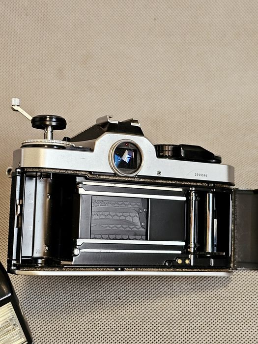 Nikon FE2 nikkor 50 1.8 E