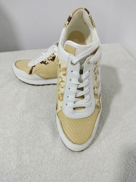 Vende-se tênis novos da marca Michael Kors originais para mulher