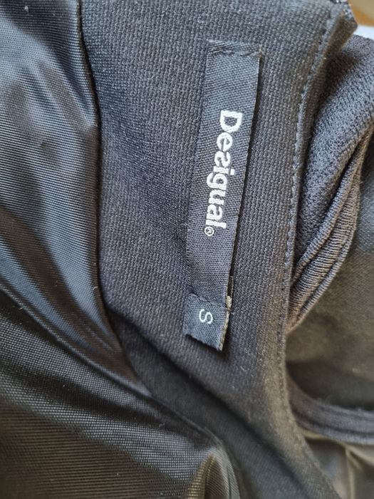 Czarna sukienka Desigual Rozmiar s 36