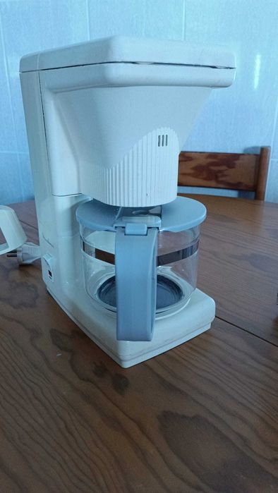 Vendo máquinas de café, espremedor e tostadeira