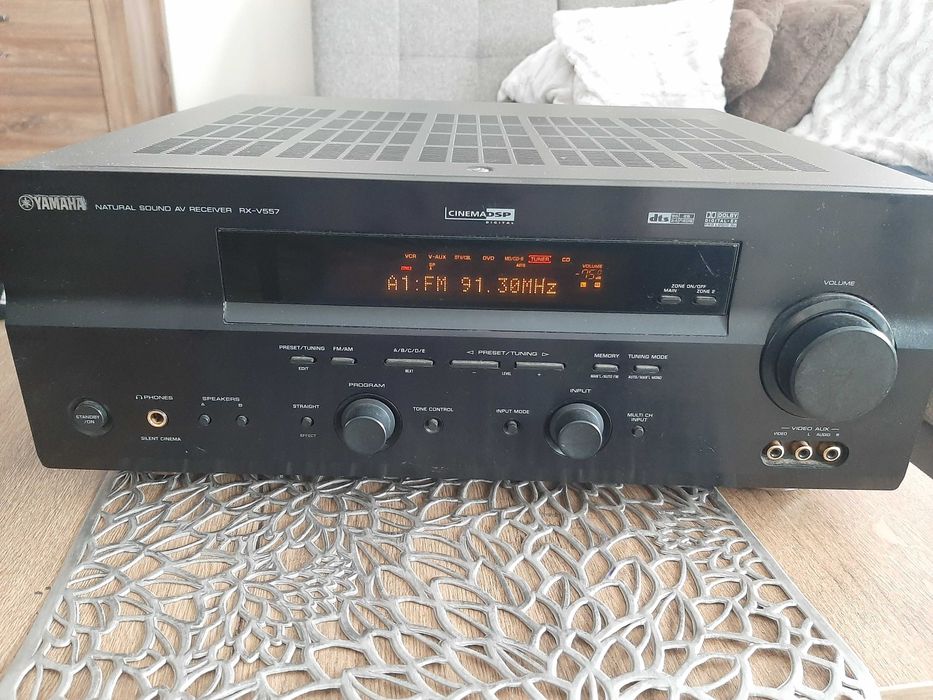 Amplituner Kina Domowego YAMAHA RX-V557 6.1 DTS-ES Dolby EX 2005r