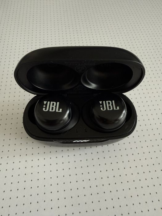 Jbl live free nc+ навушники TWS