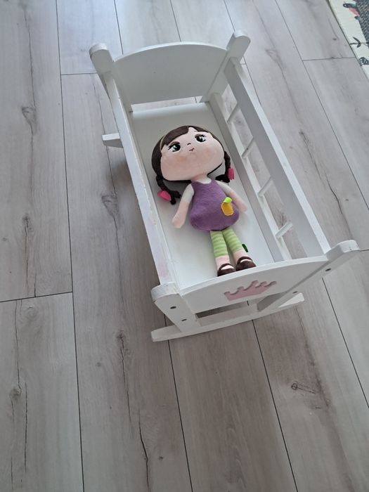 Kołyska drewniana dla lalki