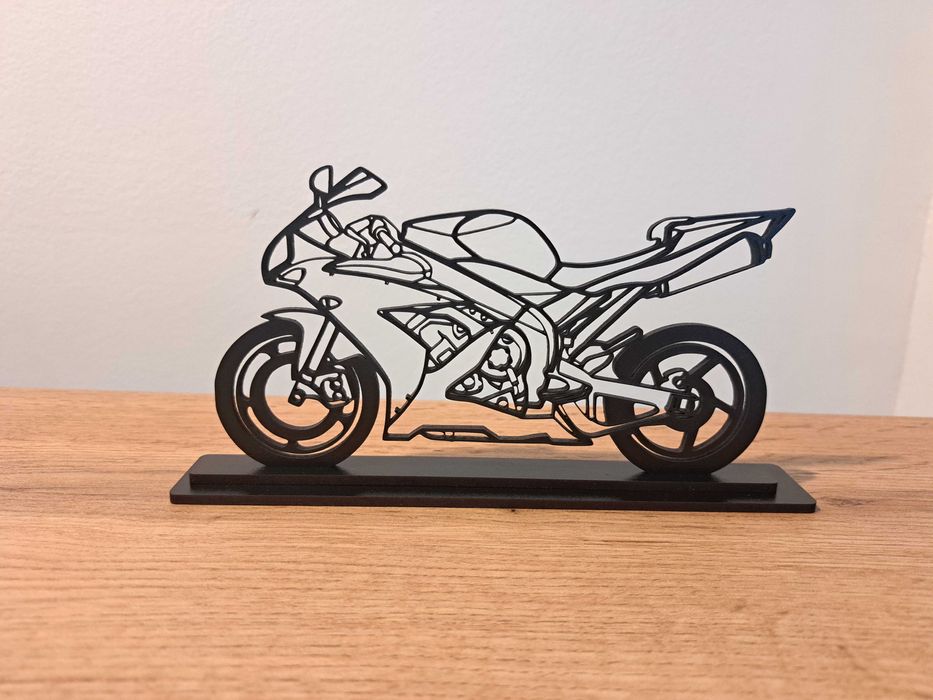 Yamaha R1 figurka Rn12