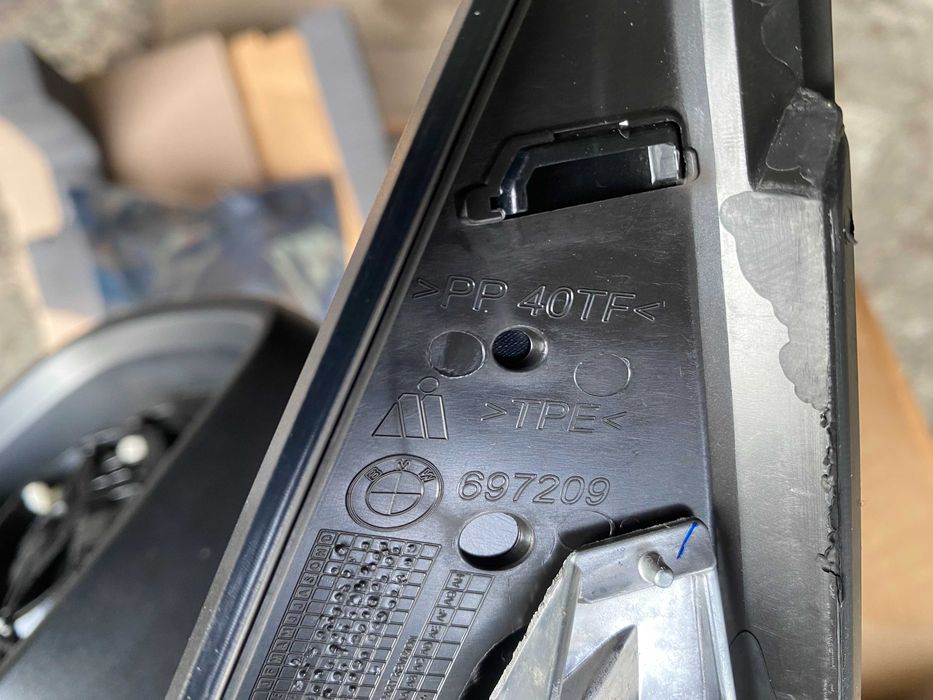 Зеркало BMW G05 складне