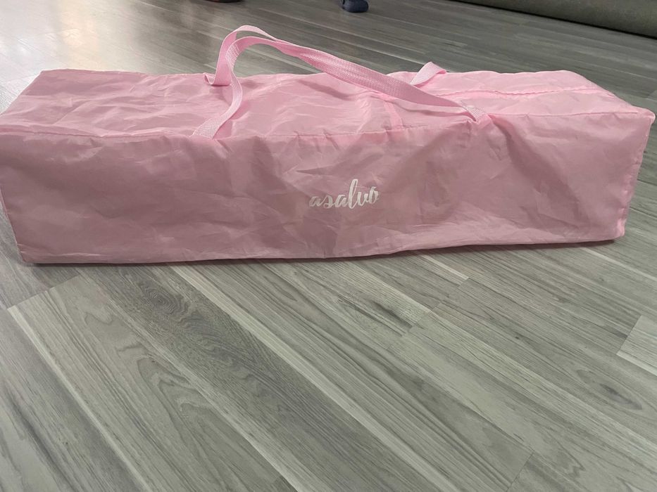 Parque de Bebé Rosa em Excelente Estado