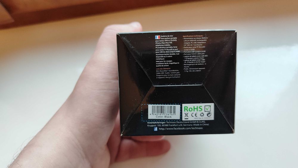 Przenośny mini-głośnik