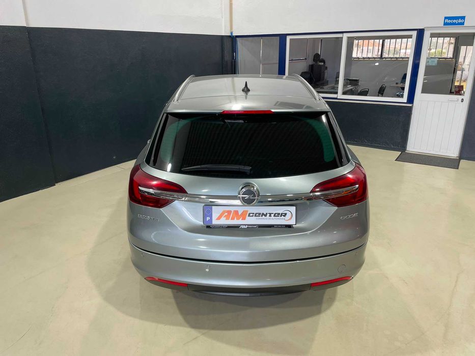 Opel Insignia Sports Tourer — fotografia 9