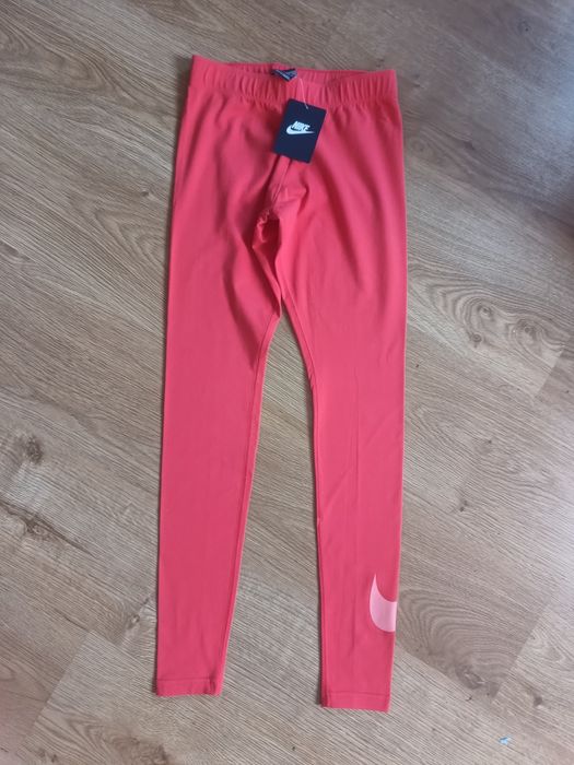 Nowe getry Nike  xs