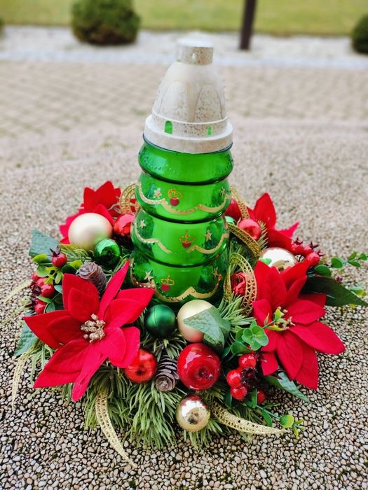 Wianek z miejscem na znicz