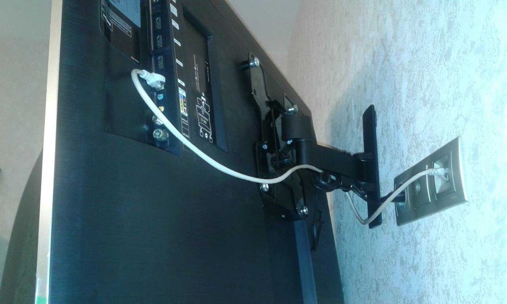 монтаж LED телевизора на стену Одесса. настройка smart TV. любой район