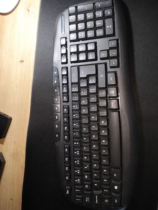 Teclado e ratos sem fios