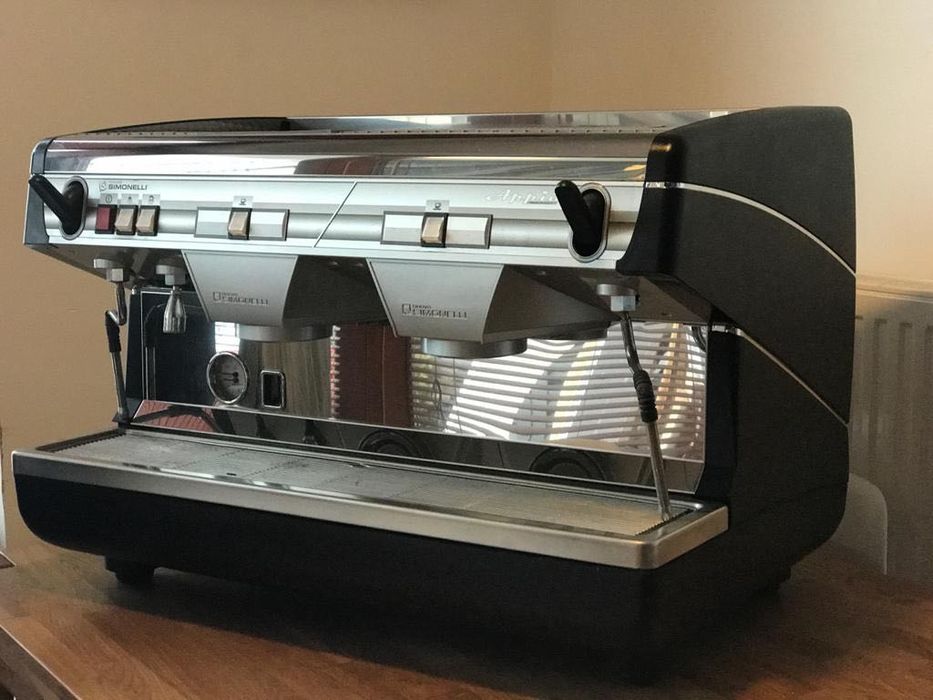 Ekspres NUOVA SIMONELLI APPIA II 2GR-ekspres ciśnieniowy do gastronomi