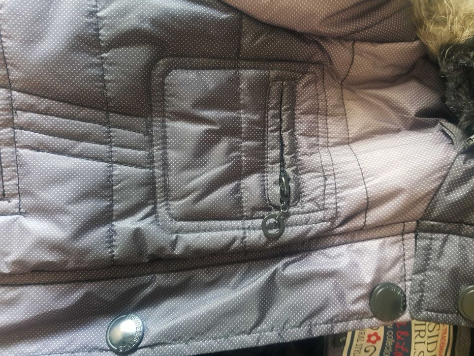 Casaco Feminino curto de Inverno, Excelente look, Novo raramente usado