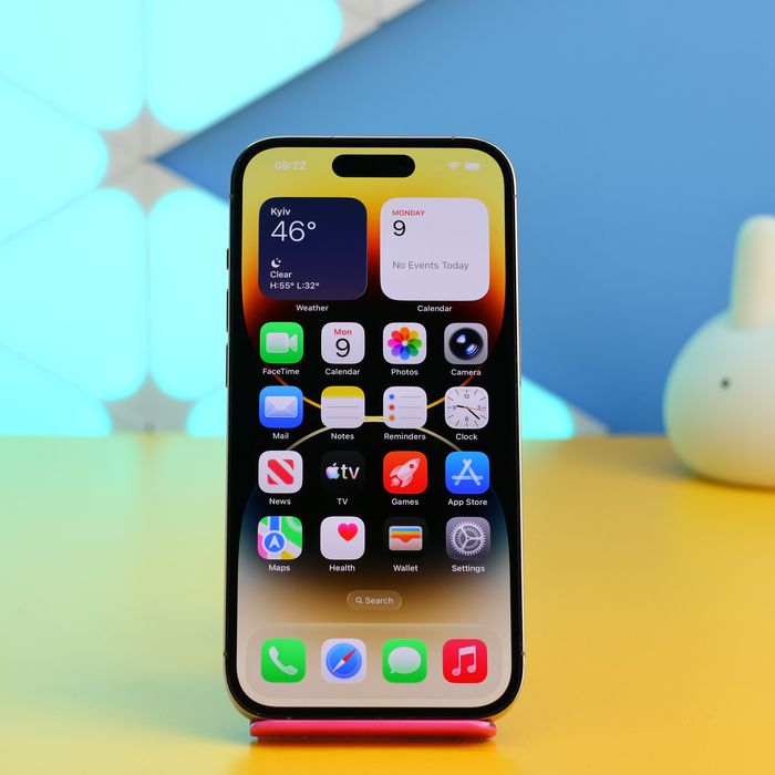 Смартфон Apple iPhone 14 Pro 256GB Gold (159192) Б/У З ГАРАНТІЄЮ