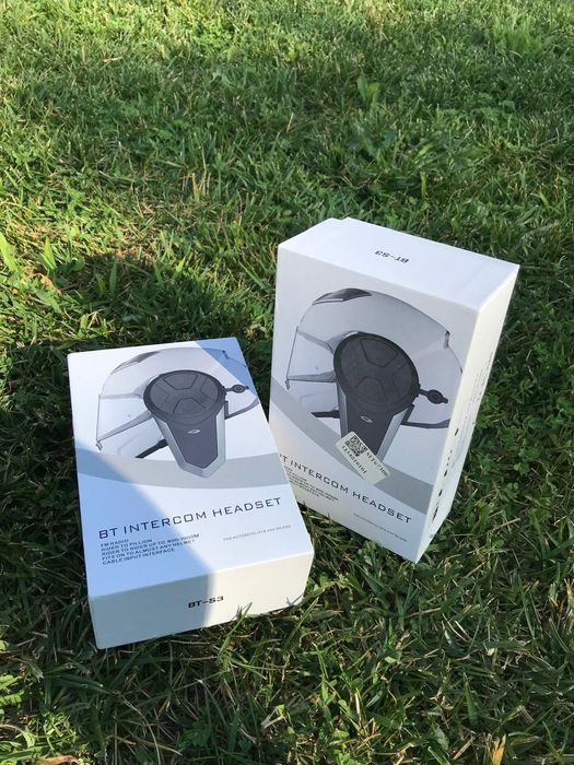 Auriculares bluetooth para capacete